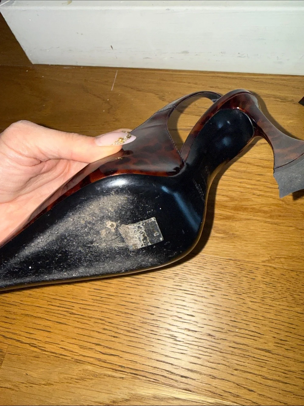 Saint Laurent Tortoiseshell Pointed Slingback Heels - Picture 5 of 10